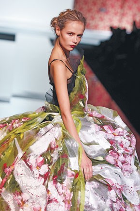 New Technologies Give Prints Pop