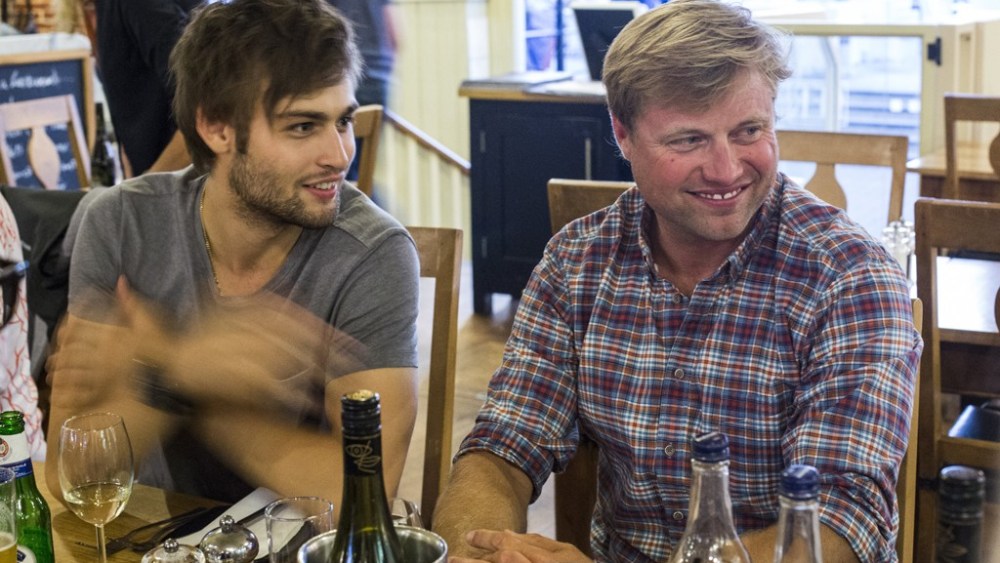 Douglas Booth Sea Hugo Boss