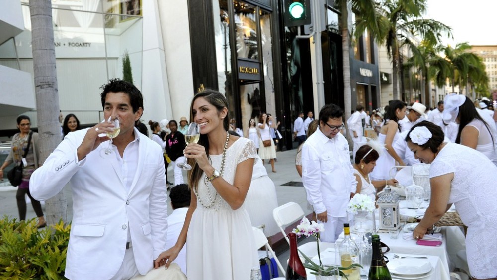 White Night: Dîner en Blanc Takes L..