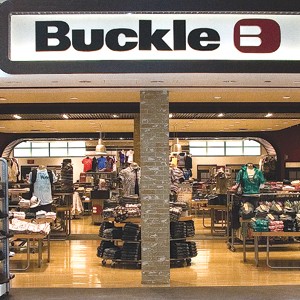 Buckle Senior Women's Wear Merchant to Retire