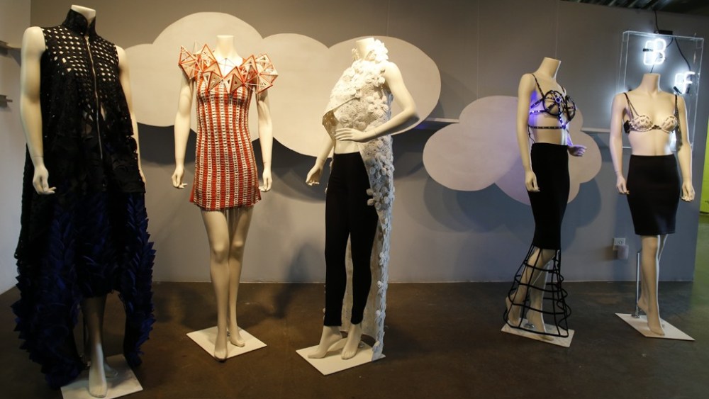 Exhibition Explores Fashion’s 3-D Frontier
