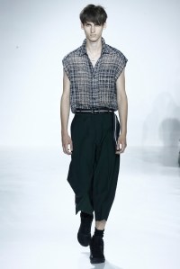 A look from Richard Chai Men's RTW Spring 2016