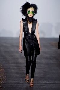 Gareth Pugh RTW Spring 2016