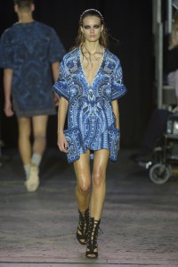 Julien Macdonald RTW Spring 2016