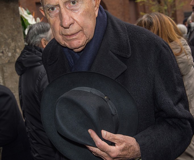 BeppeModenese Mariuccia Mandelli funeral in Milan