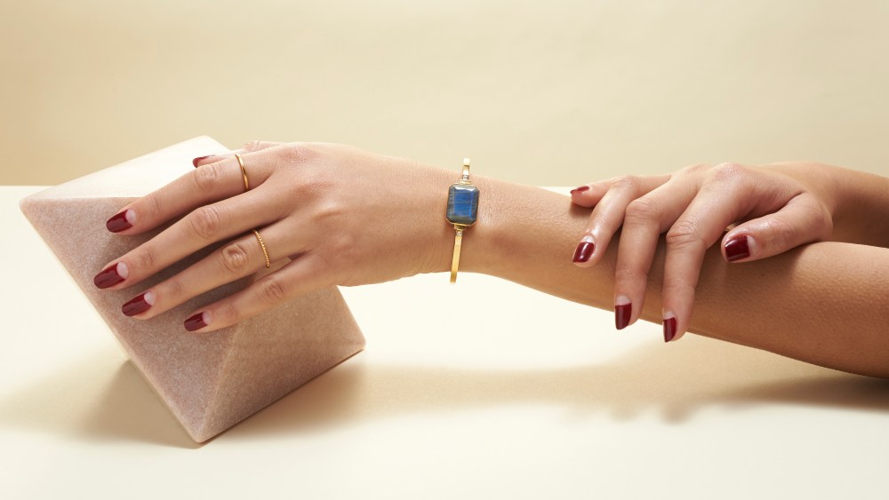 Smart Jewelry Company Ringly Expands to Bracelets