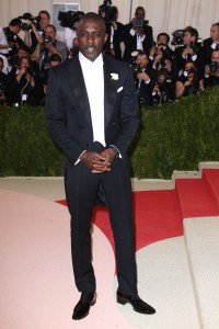 Idris Elba in Tom Ford at met gala 2016