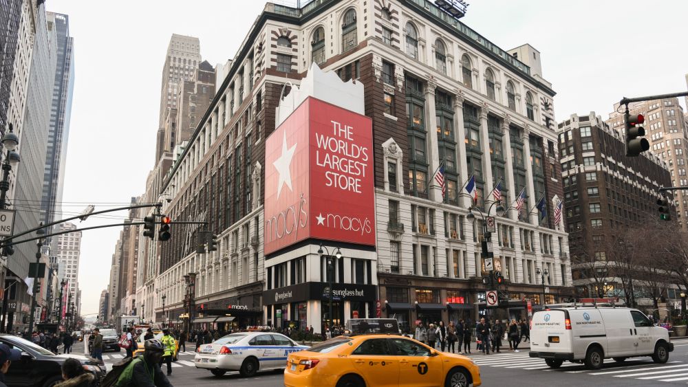David Einhorn's Greenlight Capital cut its losses on the Macy's investment.