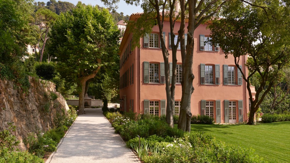 Outside Les Fontaines Parfumées in Grasse.
