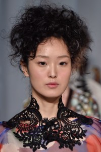 Beauty at Reem Acra RTW Spring 2017