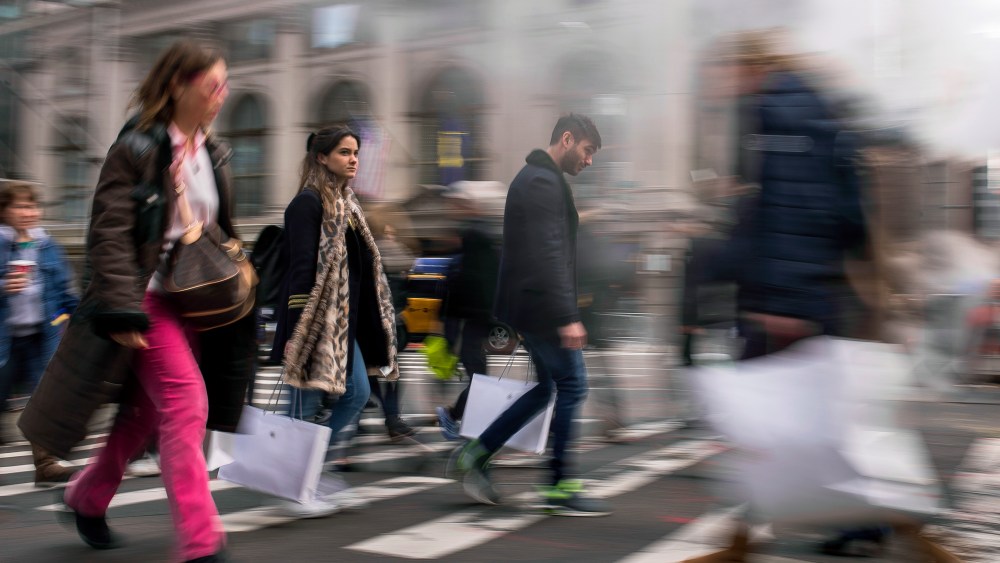 Consumers Seek In-Store Experiences to Complement Mobile Research