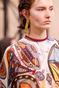 Details at Christopher Kane RTW Fall 2017