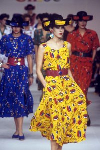 Models on the runway of Philippe Guibourge's Spring 1986 Ready-To-Wear collection for Chloe.
