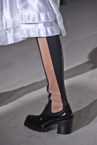 Details at Louis Vuitton RTW Fall 2017