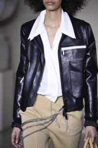 Details at Louis Vuitton RTW Fall 2017
