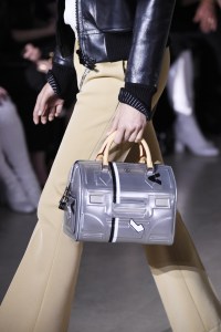 Details at Louis Vuitton RTW Fall 2017