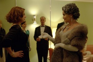 FEUD -- Pictured: (l-r) Susan Sarandon as Bette Davis, Jessica Lange as Joan Crawford. CR: Suzanne Tenner/FX