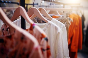 gross margins apparel retailers