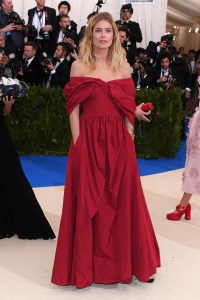 Met Gala 2017 Doutzen Kroes