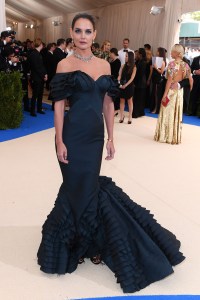 Katie HolmesThe Costume Institute Benefit celebrating the opening of Rei Kawakubo/Comme des Garcons: Art of the In-Between, Arrivals, The Metropolitan Museum of Art, New York, USA - 01 May 2017