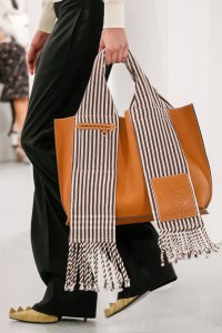 Details at Loewe RTW Spring 2018