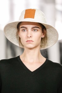 Details at Loewe RTW Spring 2018