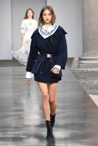 Philosophy di Lorenzo Serafini RTW Spring 2018