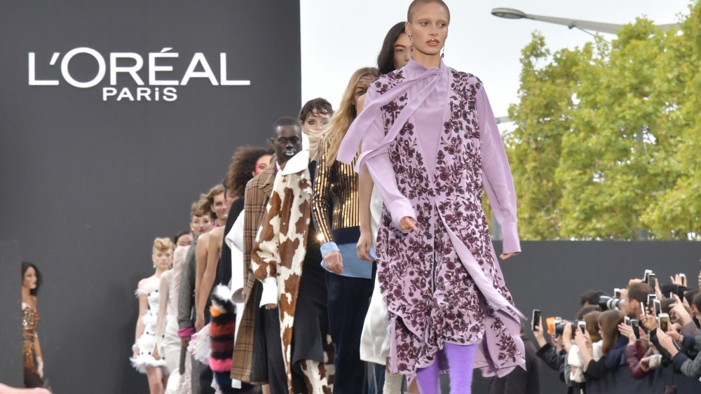 Adwoa Aboah and models on the catwalkL'Oreal show, Runway, Spring Summer 2018, Paris Fashion Week, France - 01 Oct 2017
