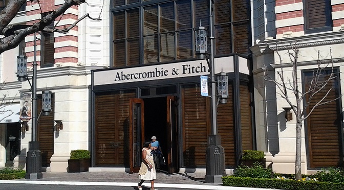 Abercrombie's Q4 Beats on Profits and Sales