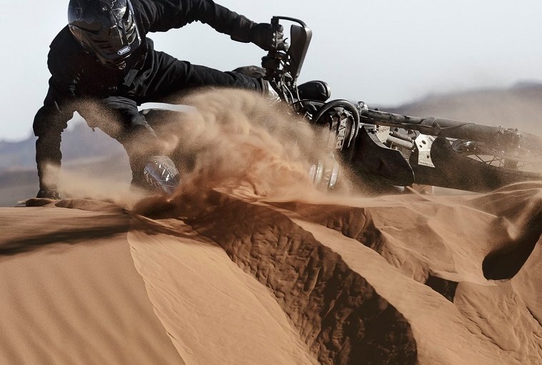El Solitario Takes Dyneema Denim on Desert Journey