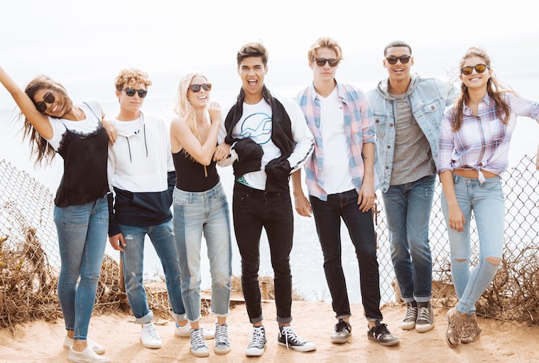 Hollister Goes Social Inform Teens About Invista CoolMax
