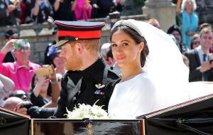Meghan Markle wedding dress royal wedding 2018.