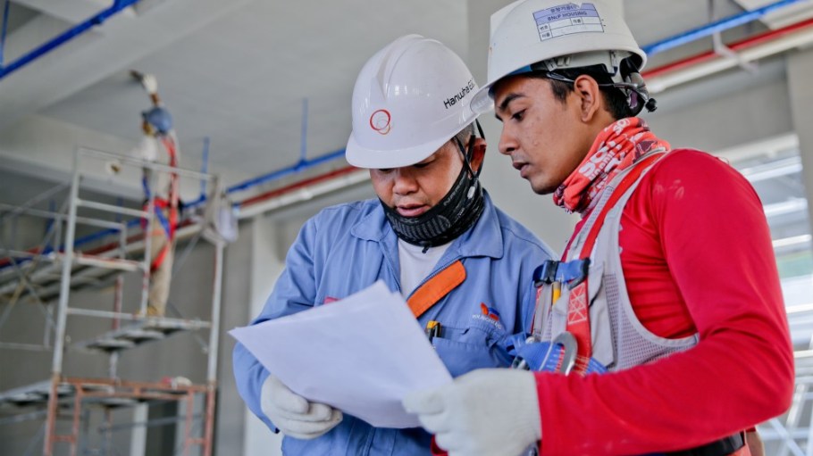 A new program aims to incentivize manufacturing facilities to improve conditions for their laborers.