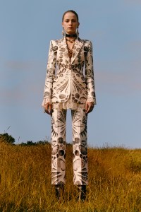 Alexander McQueen Resort 2019