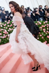 Ruth Wilson in Oscar de la Renta.