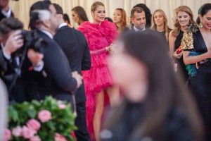Doutzen Kroes in Giambattista Valli.