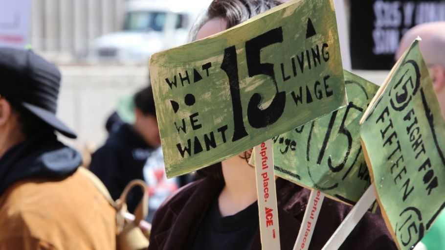 federal $15 minimum wage passes house approval
