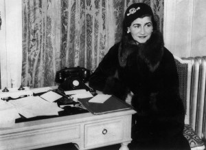 French fashion designer Gabrielle 'Coco' Chanel (1883 - 1971) at a London hotel, 1932. (Photo by Keystone/Hulton Archive/Getty Images)
