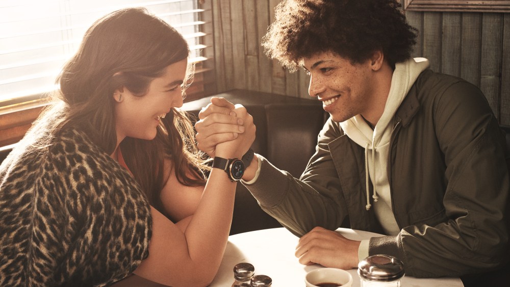 Fossil Debuts Gen 5 Smartwatch, Hints at New Platform to Come