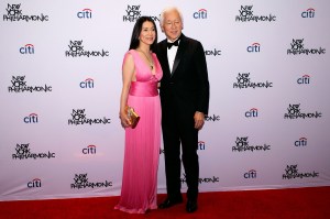 Agnes Hsu, Oscar L. Tang