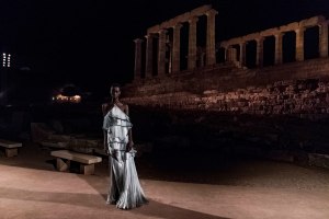 Mary Katrantzouwomenswear, summer 2020show 2Athens, Sounion, Temple of Poseidon