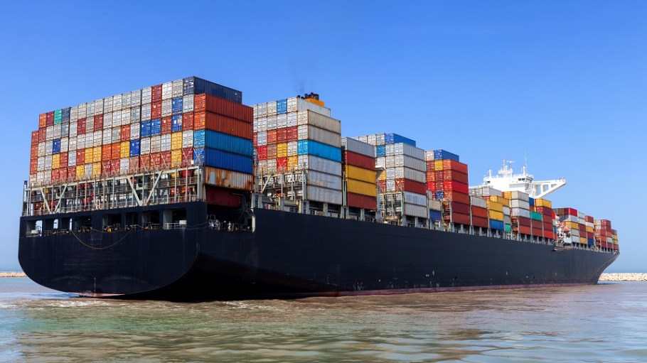 After fluctuations driven by the trade war with China, U.S. container ports cargo volume is expected to normalize in 2020, NRF data shows.
