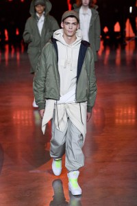 Tommy Hilfiger RTW Spring 2020
