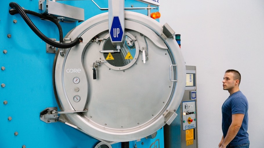 Denim finishing company Tonello launched a web series of short videos educating consumers on its water and energy saving technologies.