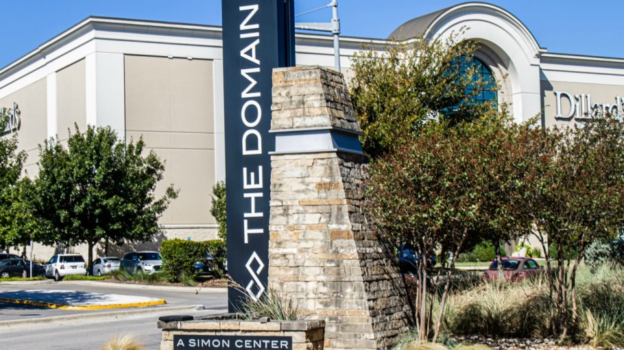 Simon Property Group, the nation's biggest mall operator, will reportedly begin re-opening 49 malls on Friday, as consumer confidence rises.