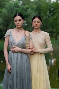 Dior presented 16 new Couture looks at the presentation.