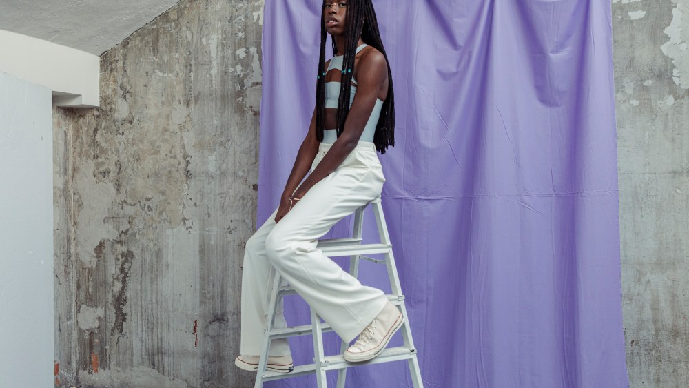 A backstage picture from the editorial shooting for the MQBMBQ project supported by Converse.