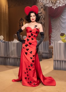 Moschino RTW Fall 2021