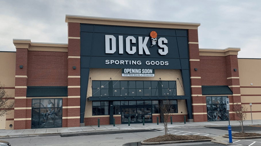 Dick’s Sporting Goods is expanding its store footprint in February with one new namesake banner location and four Warehouse Sale stores.