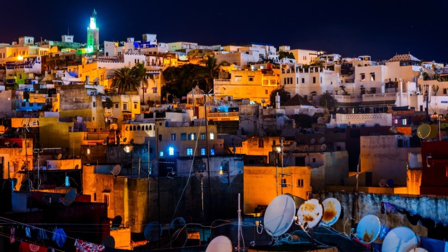 At least 28 workers died in a flooded house that was being used as an illegal textile factory in the northern Moroccan city of Tangier.